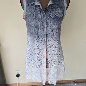 Aratta Elegant Lace Ombre Sleeveless Top. Sz M